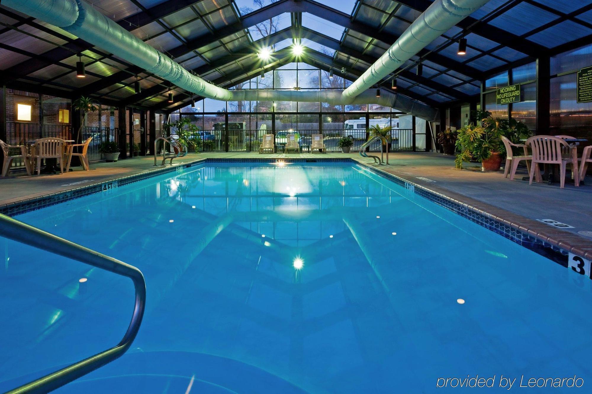 La Quinta Inn & Suites By Wyndham Мерідіан Екстер'єр фото